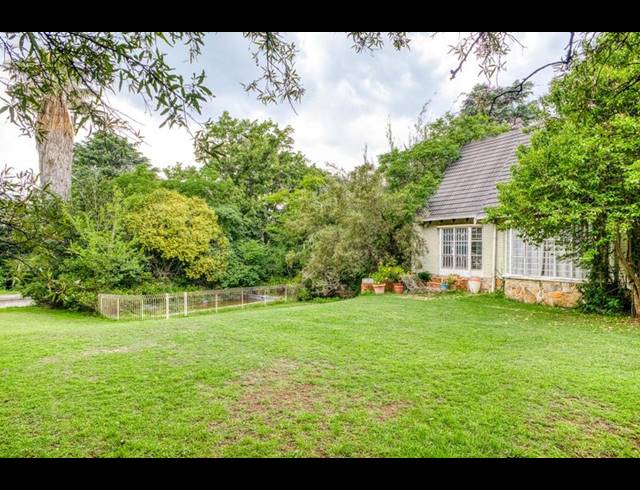 LAND FOR SALE IN BRYANSTON
